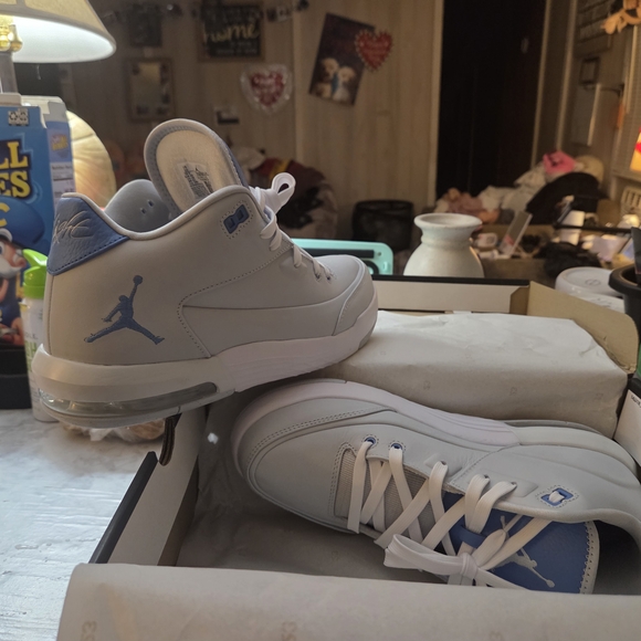 Jordan Gray and Blue Sneakers with Chunky Silhouette - Picture 2 of 9